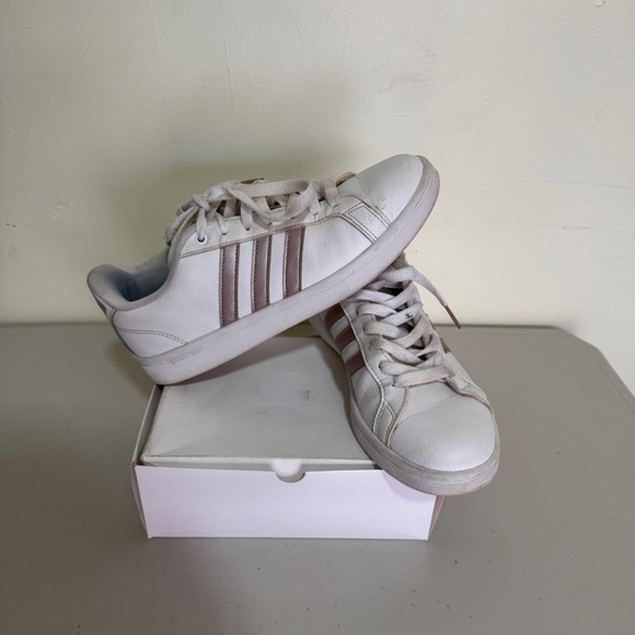 Adidas Women's Grand Court Base Sneakers Size 8 Style 28Y001 - Picture 4 of 8